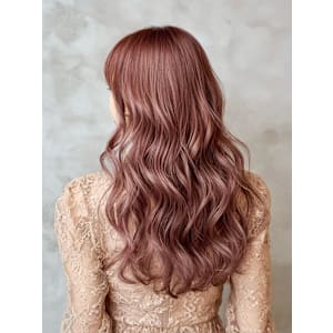 ピンクベージュ、ブリーチ