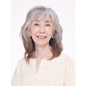 グレイヘアの方に◎セミロングパーマスタイル