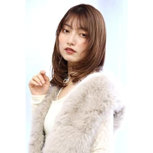 【20代30代40代】ミディアム／小顔魅せ♪顔周りレイヤー