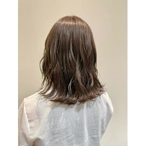 アッシュベージュ