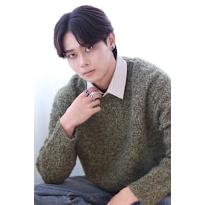 フェザーパーマセンターパート韓国ヘアツーブロック20代30代 - marché【マルシェ】掲載中