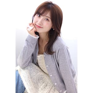 ミディアムレイヤーシースルバング くびれヘアココアベージュ