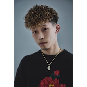 STUG'S BARBER SHOP 北千住×スタイル - メンズサロン STUG'S BARBER SHOP 北千住【メンズサロン スタッグス バーバーショップ キタセンジュ】掲載中