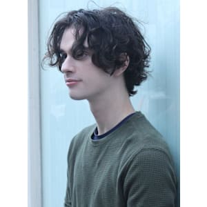 アッシュブラックウルフマッシュパーマハイライト波巻きショート