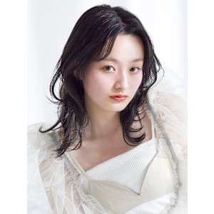 【La fith】暗髪カラー×センターパート - La fith hair chrome 大宮店【ラフィス ヘアー クロム】【ラフィスヘアー クロム オオミヤテン】掲載中