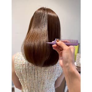 縮毛矯正ミディ♪ダメージレス縮毛矯正！髪質改善ココアベージュ