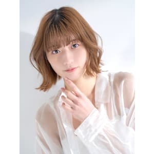 ハイトーンカラー×くびれ外ハネボブ