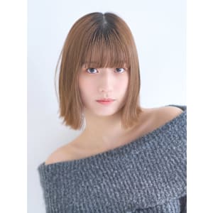 ケアブリーチ×切りっぱなしボブ×重めバング