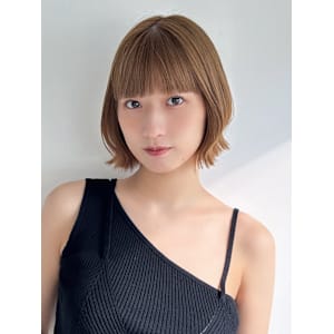 外ハネボブ×ケアブリーチ×重めバング