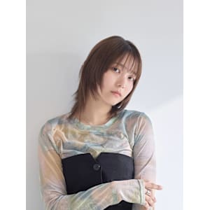 ウルフ×顔周りレイヤー×シースルーバング