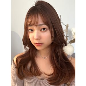 チャコールグレージュ×韓国風ヘア