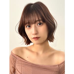 くびれボブ×インナーカラー