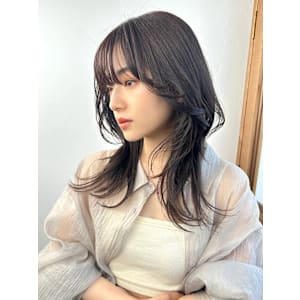 レイヤーカット×くびれヘア