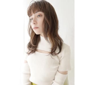 レイヤーカット×ショコラブラウン