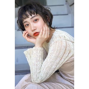 外ハネショートボブ