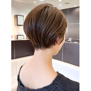 大人ナチュラルショート