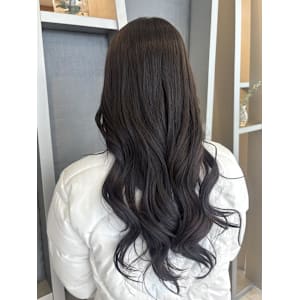 冬に映える♪柔らかロングレイヤー×透明感カラー - VISAGE plus【ヴィサージュ プラス】【ヴィサージュ プラス】掲載中