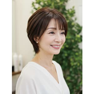 50-60代にオススメ★大人の上品ショートレイヤー
