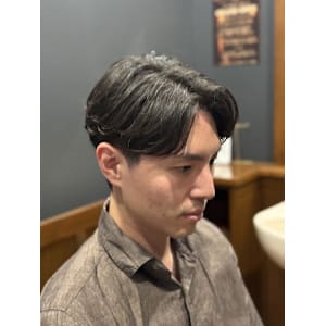 メンズ　パーマ　ビジネス　毛流れ