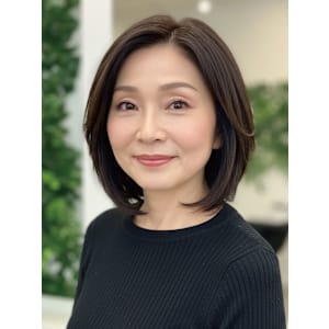 50-60代にオススメ★上品さ引き立つ大人のレイヤーボブ