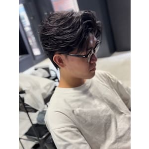 センターパート×ニュアンスパーマ×フェザーパーマ×men's