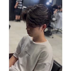 センターパート×ニュアンスパーマ×フェザーパーマ×men's