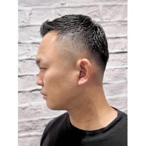 ビジネスショート×フェード - 銀座マツナガ 新宿野村ビル店【ギンザマツナガ シンジュクノムラビルテン】掲載中