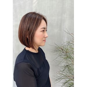 ボブ×オシャレにグレイぼかし