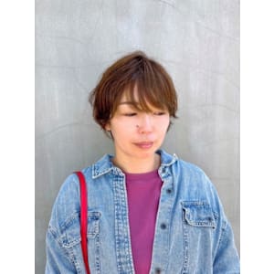 クセ毛ショート×オリーブベージュ - branch hair【ブランチヘアー】掲載中