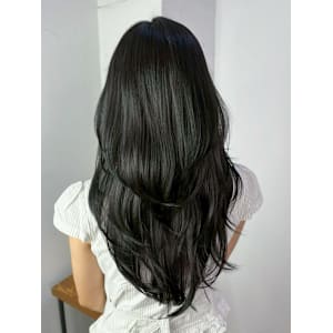ロンググレージュ韓国ヘアオリーブグレー_ba568881 - IT by ALBUM 下北沢店【アイティーバイアルバム シモキタザワテン】掲載中