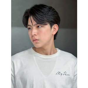 センターパートブルーブラックフェザーパーマ_ba561601 - IT by ALBUM 下北沢店【アイティーバイアルバム シモキタザワテン】掲載中