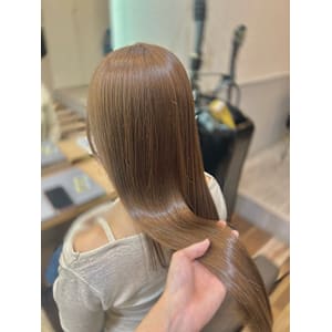 nina 【ニーナ】三軒茶屋×ベージュ