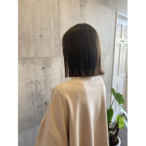 ボブ×グレージュ《ARCH CHIAKI》