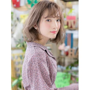 ヴェールカラー大人かわいいくせ毛風カール　ゆるふわミディアム - COVER HAIR bliss【カバーヘア ブリス】大宮/大宮西口店【カバー ヘア ブリス オオミヤ オオミヤニシグチテン】掲載中