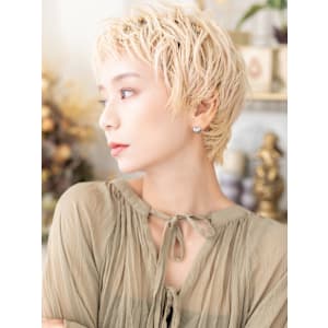 フレンチカジュアルマッシュショートパーマ　レイヤーショート - COVER HAIR bliss【カバーヘア ブリス】志木/志木南口駅前店【カバーヘア ブリス シキ シキミナミグチエキマエテン】掲載中