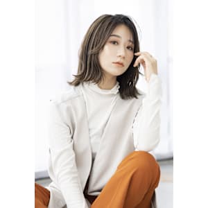 【Totia本通】フレンチボブ×カーキベージュ