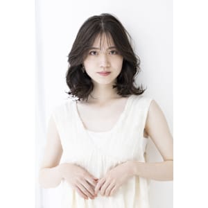 【Totia本通】くびれミディアム×アッシュオリーブ