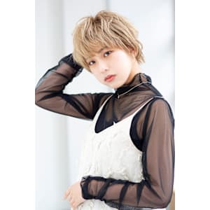 【Totia】ハイトーン大人ショート×シルキーベージュ