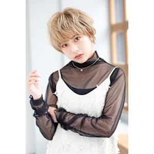 【Totia】ハイトーン大人ショート×シルキーベージュ