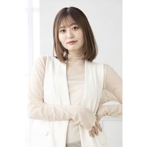 【Totia本通】大人カジュアルボブ×カーキベージュ