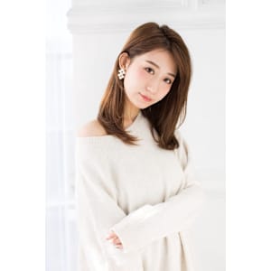 【Totia本通】小顔に見せるヘア×クリアグレージュ