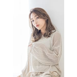 【Totia本通】抜け感ヘア×シークレットハイライト