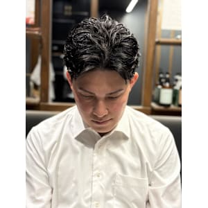 メンズ　パーマ　毛流れ　ビジネス　刈り上げ - 銀座shino【ギンザ シノ】掲載中