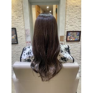 秋のまろやかアッシュグレーで透明感アップ - VISAGE plus【ヴィサージュ プラス】【ヴィサージュ プラス】掲載中