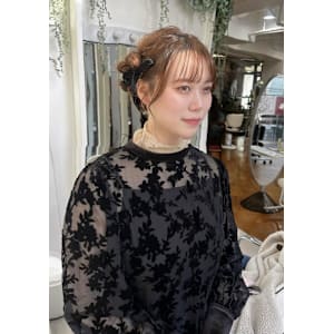 【お呼ばれヘア】