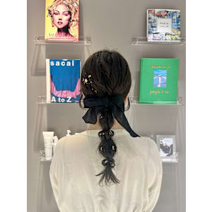 タイト編みおろしスタイル - EARTH/E 吉祥寺店 ハイライト/髪質改善/縮毛矯正【アース　エレガンス　キチジョウジテン　ハイライト　カミシツカイゼン　シュクモウキョウセイ】掲載中