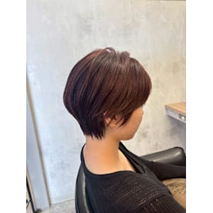 ボルドーカラー&ハンサムショート