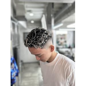 大人気極道パーマ - DAMDEE TOKYO 船橋店【ダムディートウキョウヘフナバシテン】掲載中