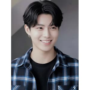 韓国風センターパート◎爽やか好印象 - LOREN【ローレン】掲載中