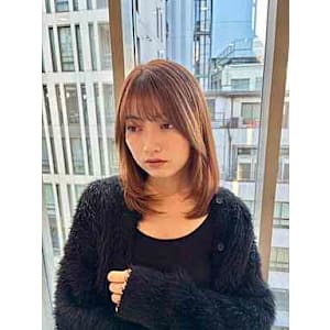 ミディアムレイヤーカット【くびれ　レイヤー　髪質改善　銀座】